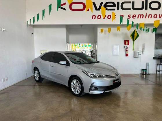 TOYOTA COROLLA 2.0 XEI 16V FLEX 4P AUTOMÁTICO TOYOTA COROLLA 2.0 XEI 16V FLEX 4P AUTOMÁTICO